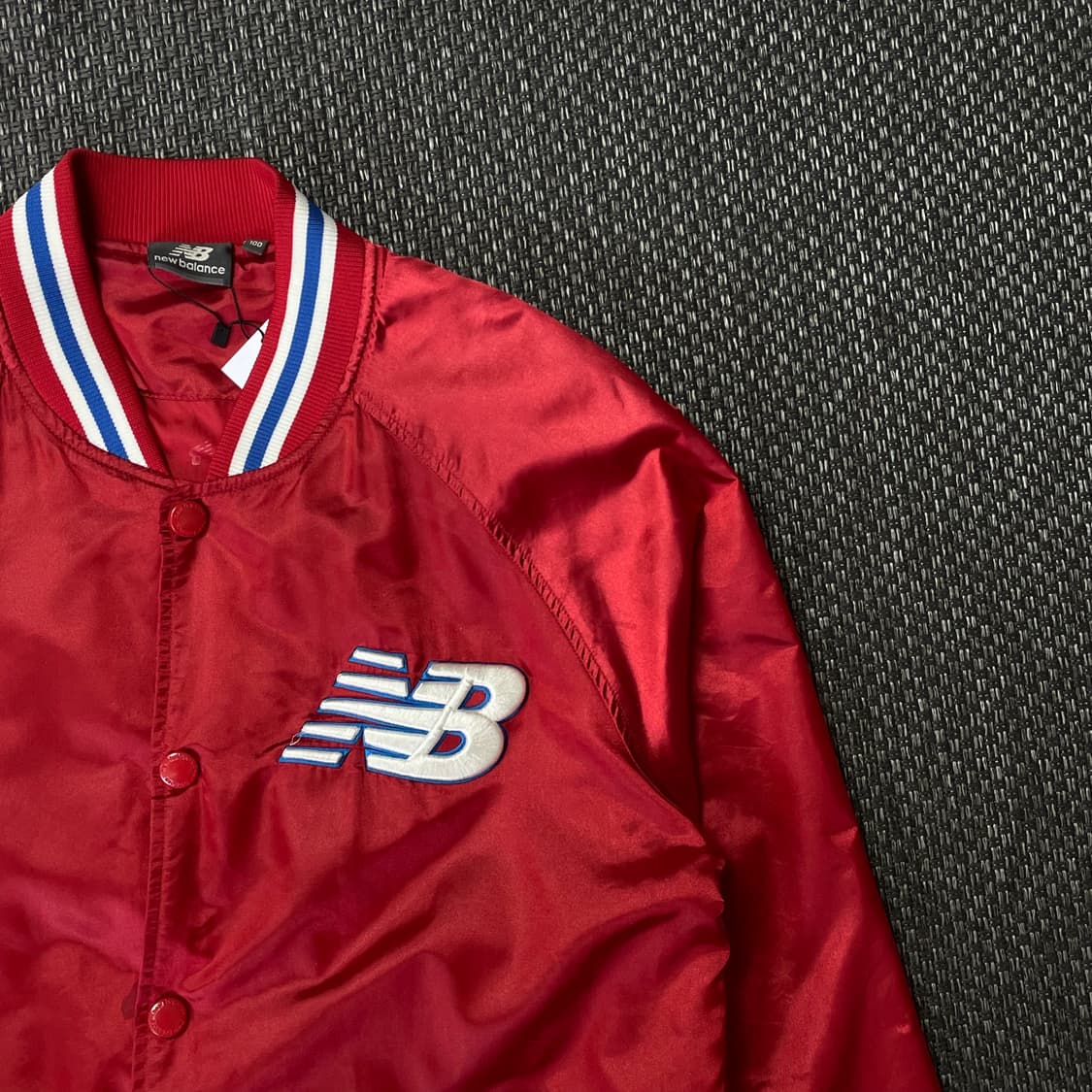 뉴발란스 샤틴 바시티 점퍼 100 상품이미지3