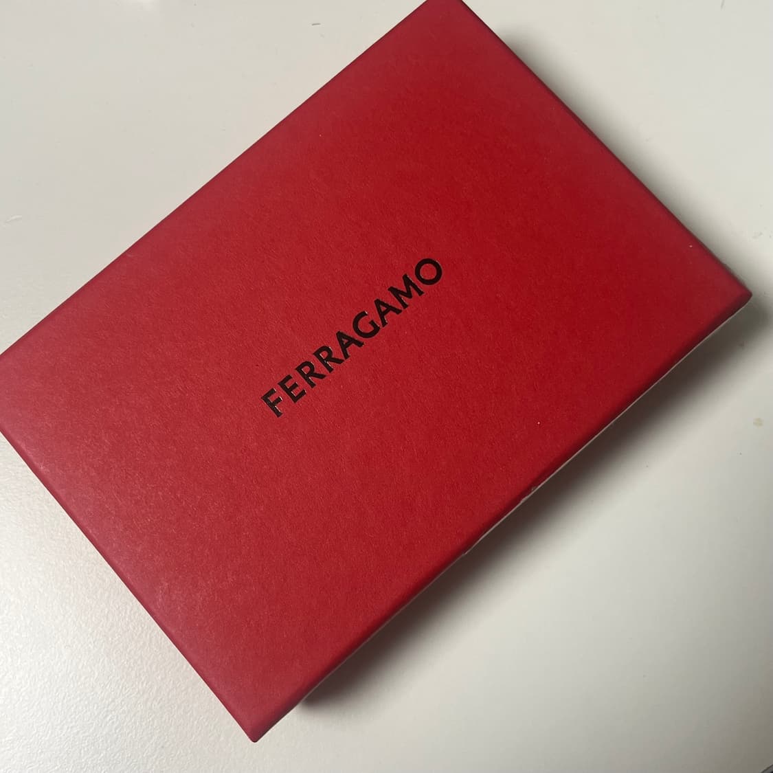 페라가모 카드지갑 블랙 풀박스 바라리본 상품이미지3