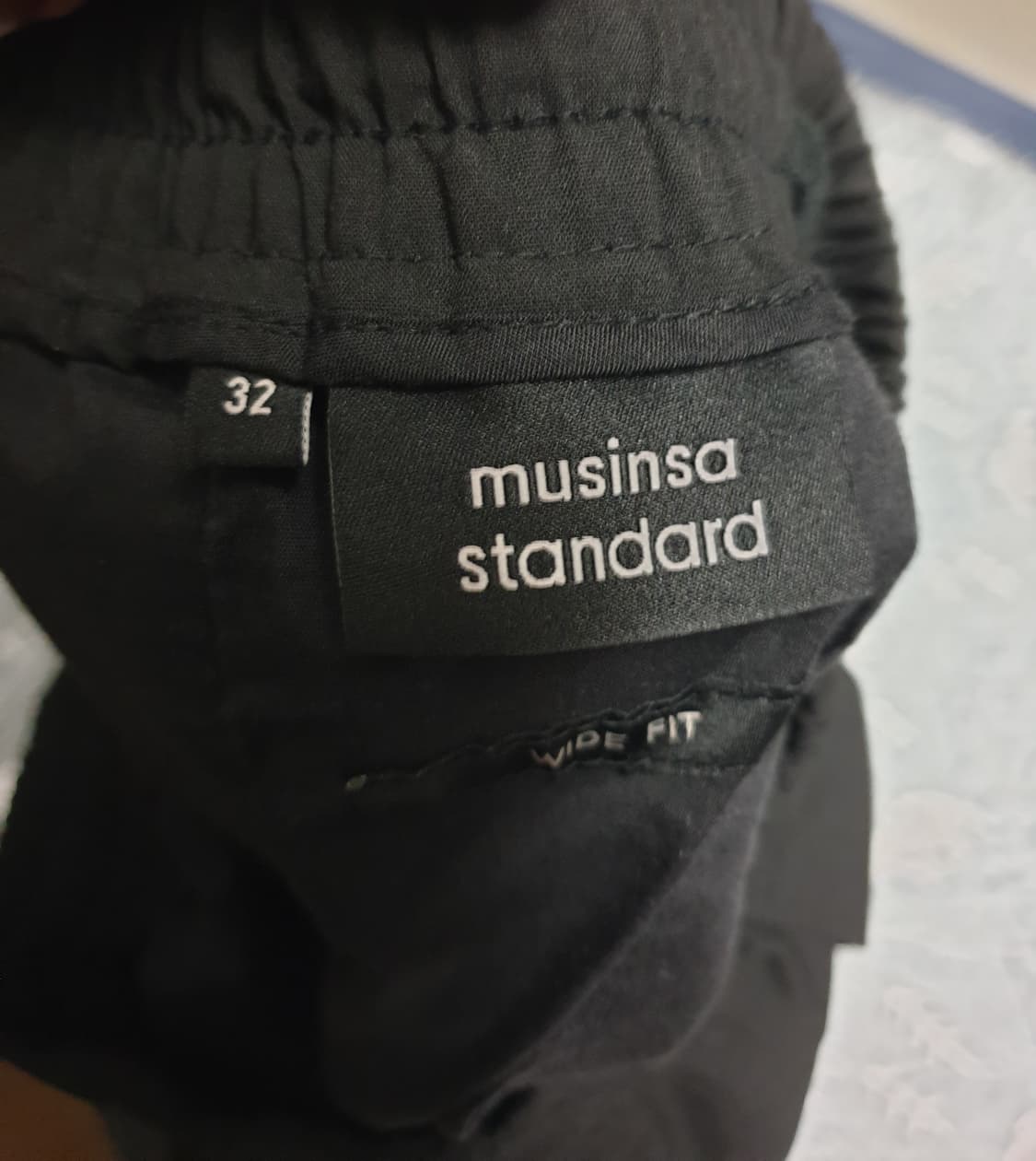 무신사스탠다드 원턱 와이드 밴딩 슬랙스 블랙 (32) 상품이미지2