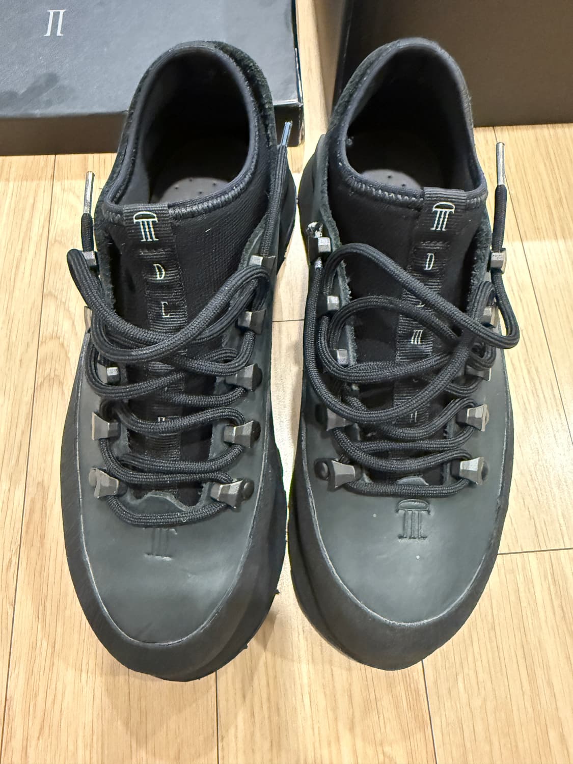 DEMON POYANA (EU37)  상품이미지1