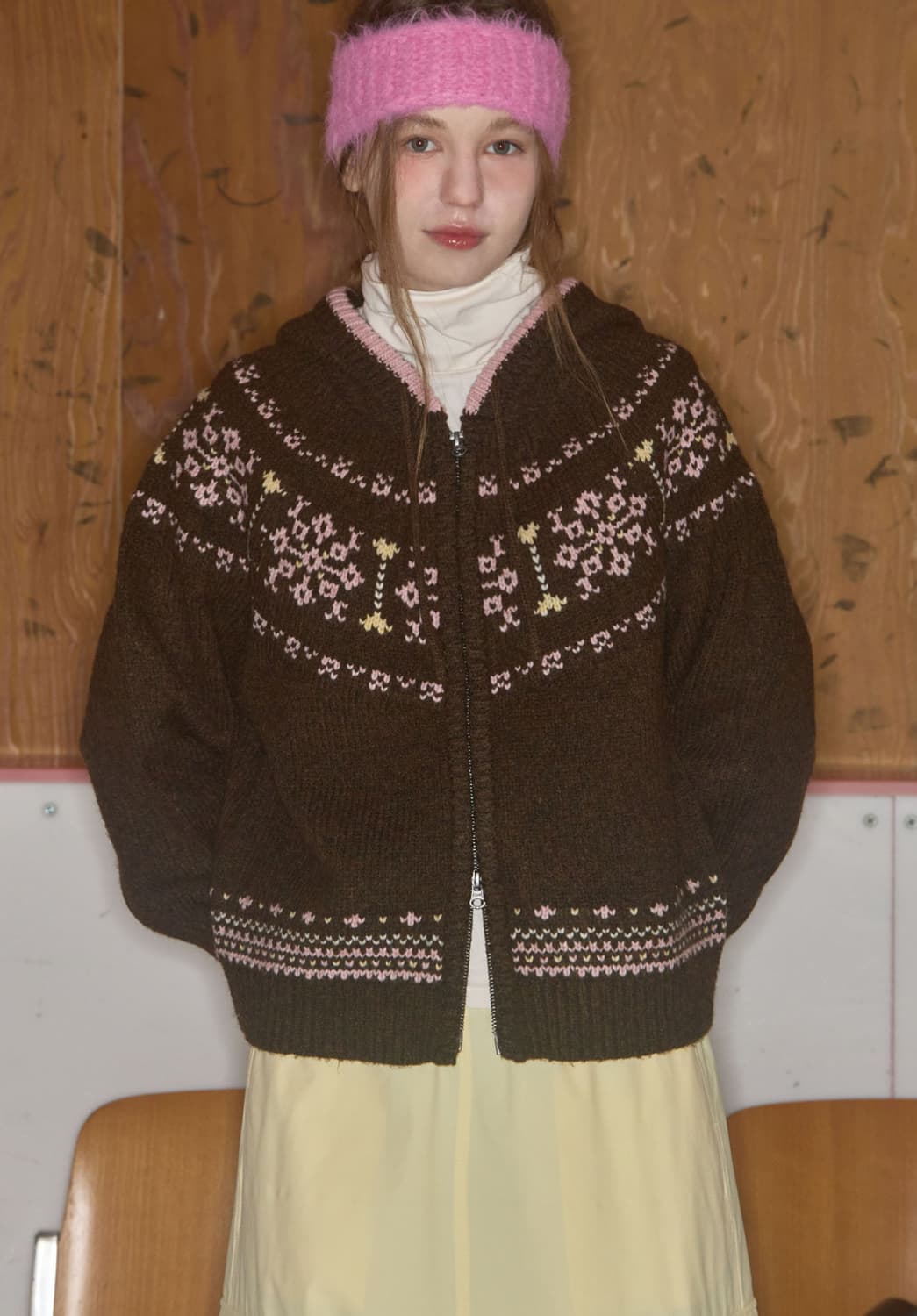 코드그라피 노르딕 패턴 후드 니트 집업 브라운 상품이미지1