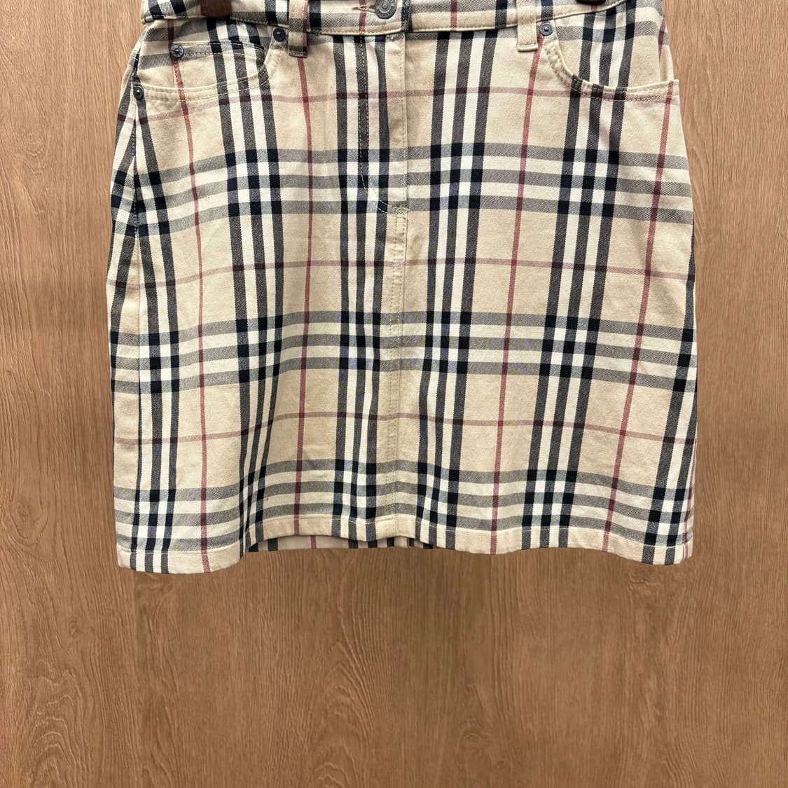 버버리 런던 코튼 미니 스커트 빈티지 노바 체크 패턴 포켓 디테일 베이지 상품이미지5