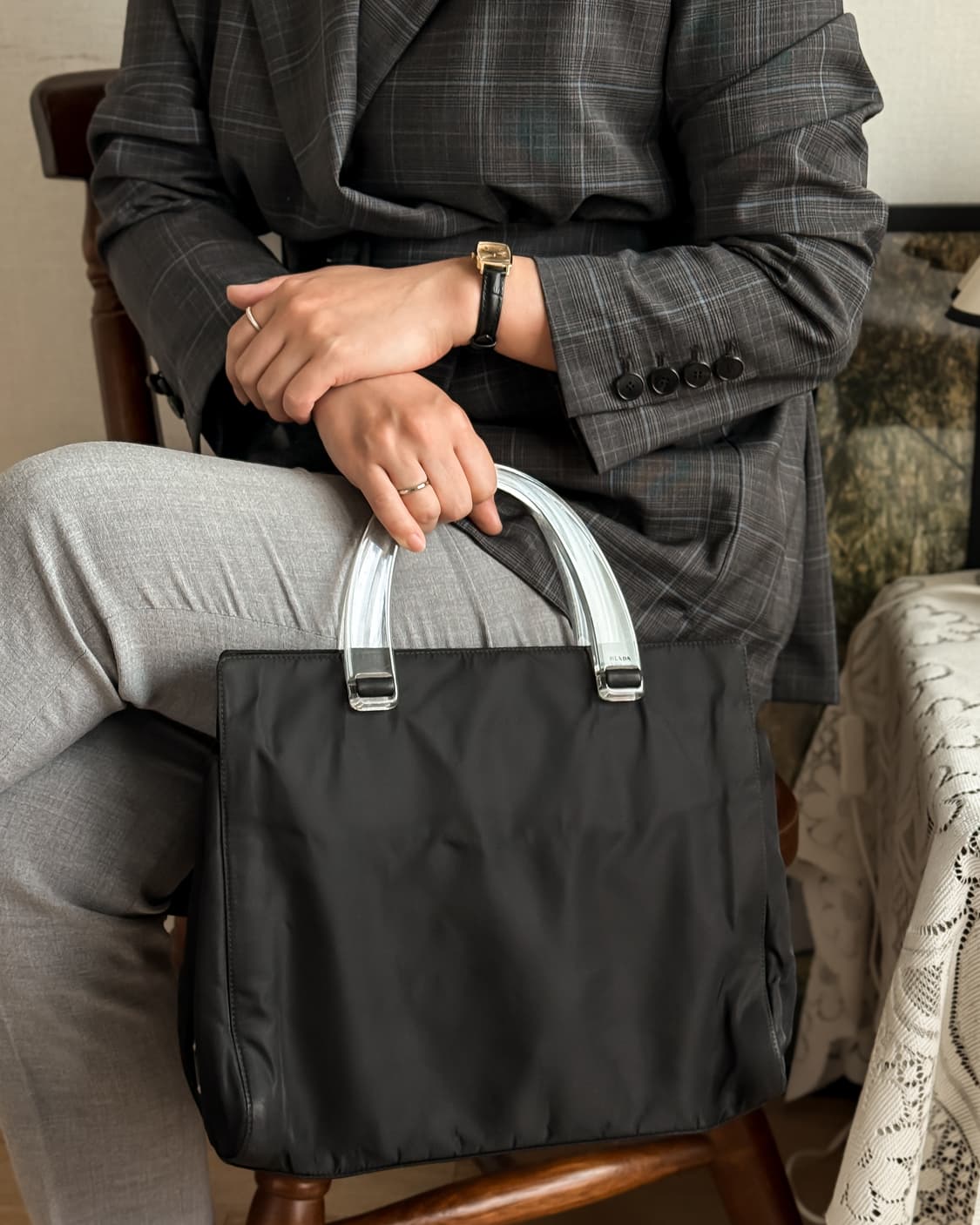 프라다 나일론 클리어 핸들 토트백 상품이미지4