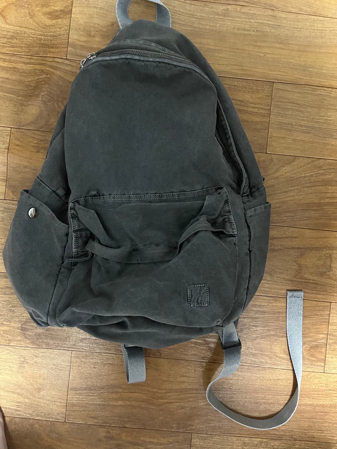 해칭룸 다이드백팩 상품이미지1