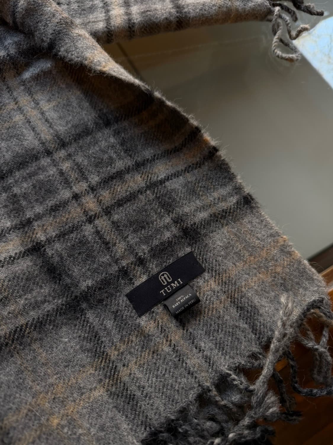 투미 알파카 머플러 상품이미지3