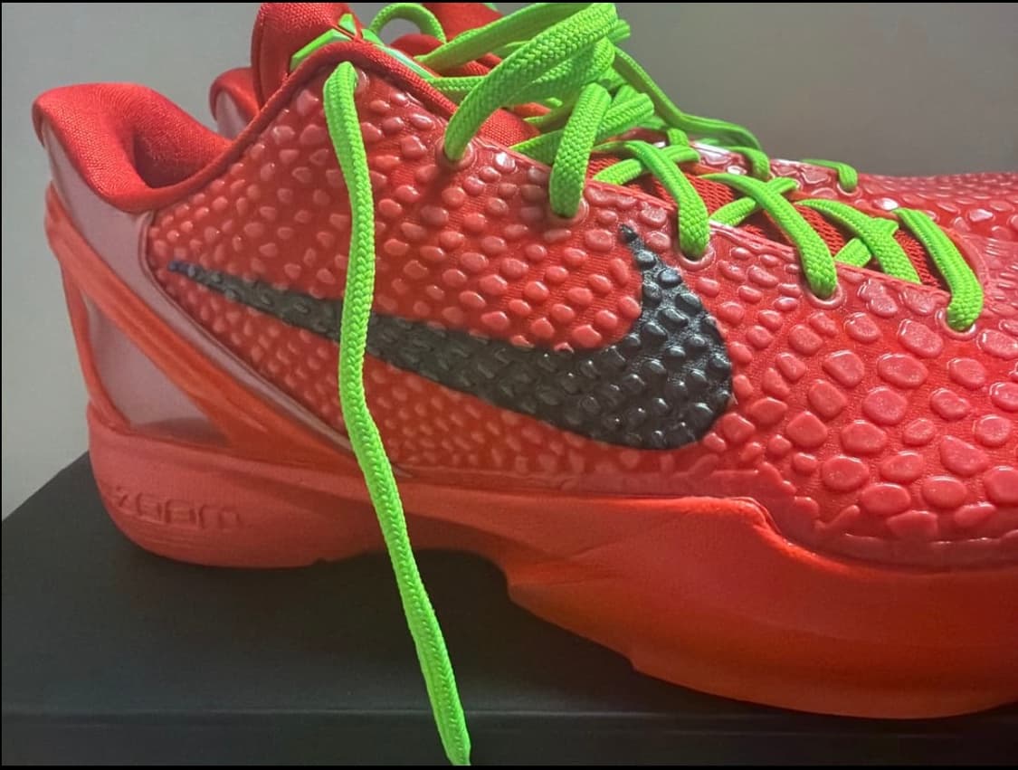 코비6 리버스 그린치 상품이미지1