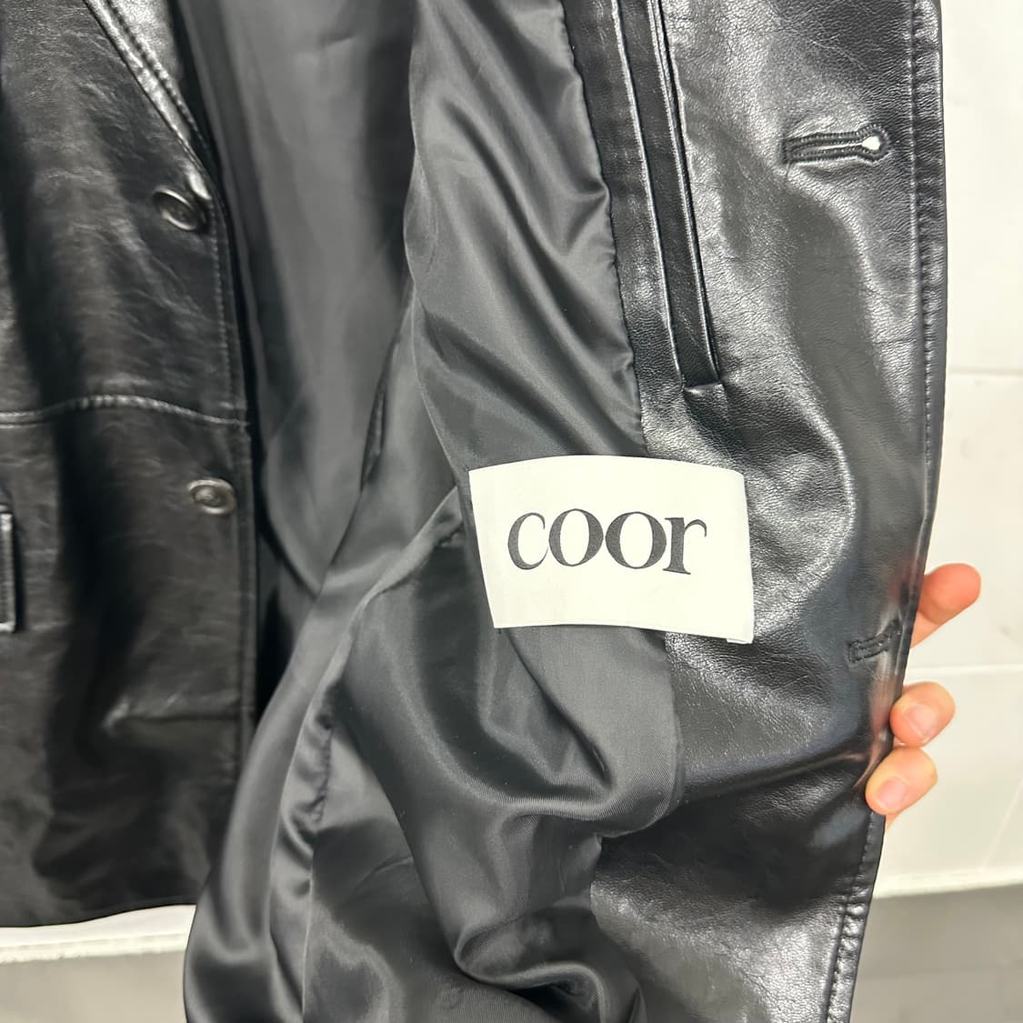 쿠어 오버사이즈 비건 레더 블레이저 상품이미지3