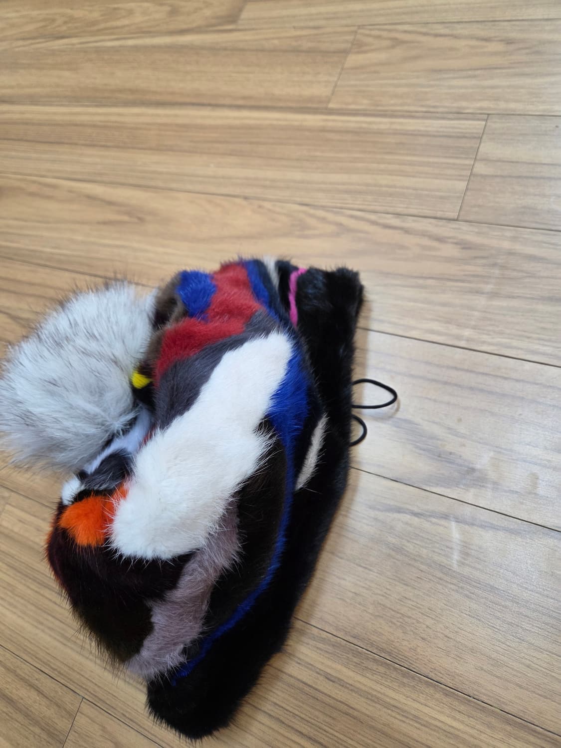 아가타 밍크 모자입니다
- 사이즈: 57.5cm
- 소재: 앙고라 100 상품이미지4