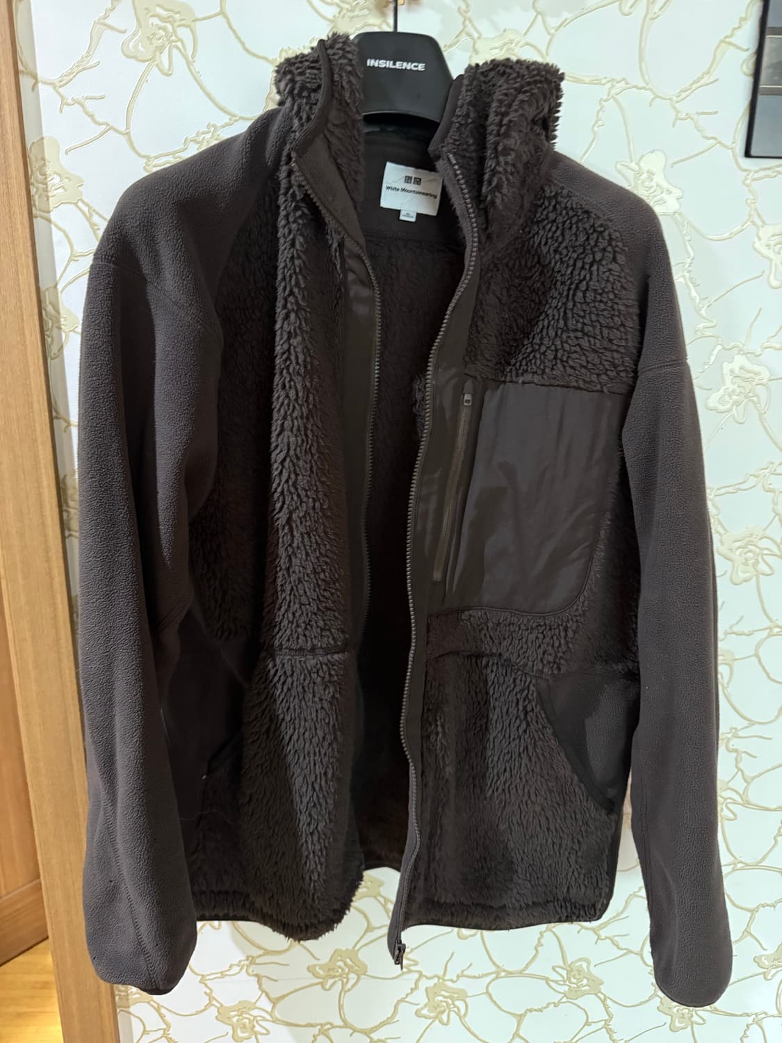 유니클로 화이트마운티니어링 브라운 XL 상품이미지1