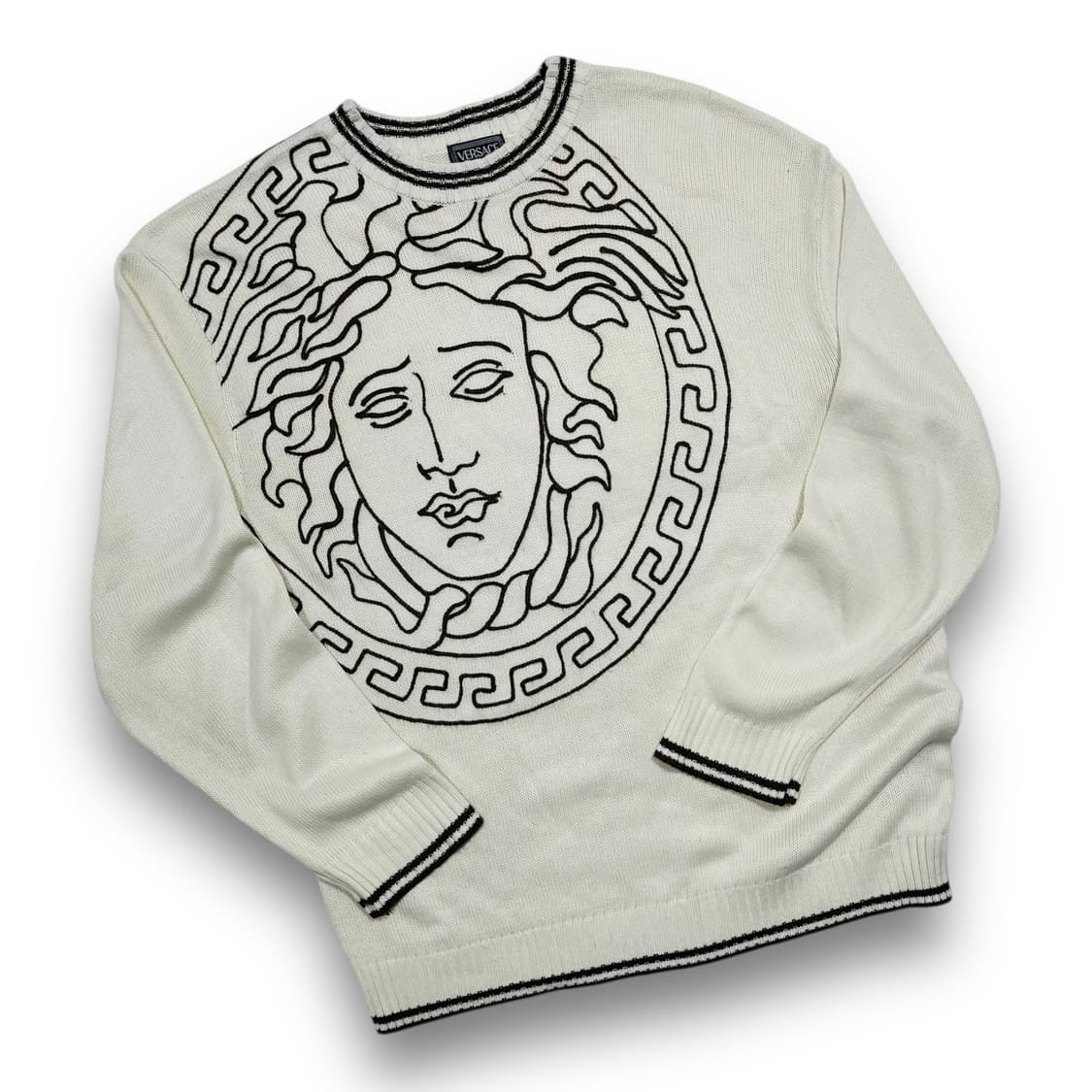 Versace Classic V2 90s Medusa knitwear 상품이미지1