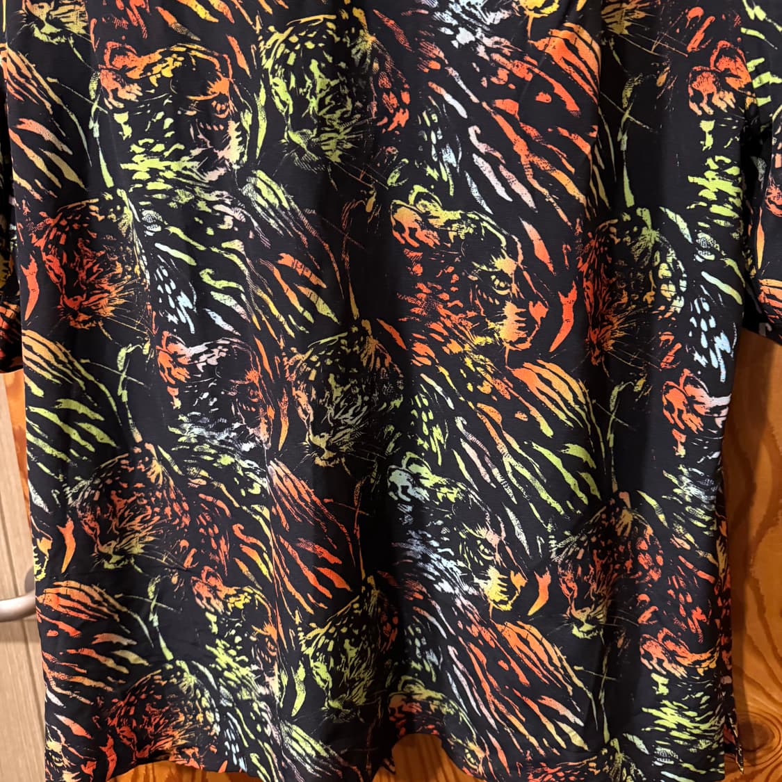 셀린느 23 S/S 하와이안 실크 셔츠 판매 합니다. 상품이미지8