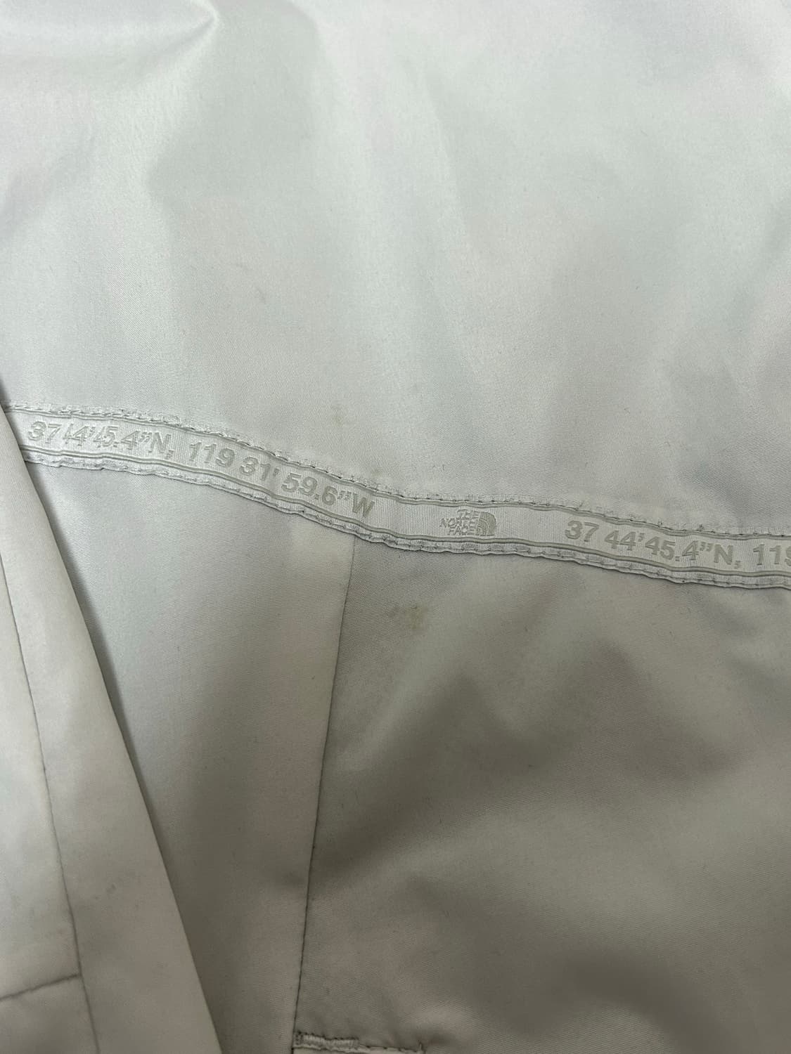 노스페이스 화이트 바람막이 자켓 상품이미지6