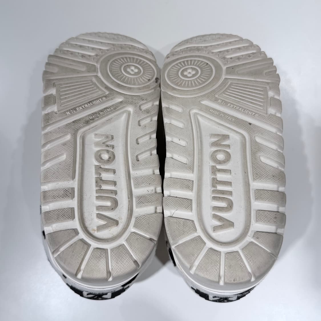 (A/8) / 루이비통 LV 트레이너 쿠사마 야요이 맥시 스니커즈 상품이미지8