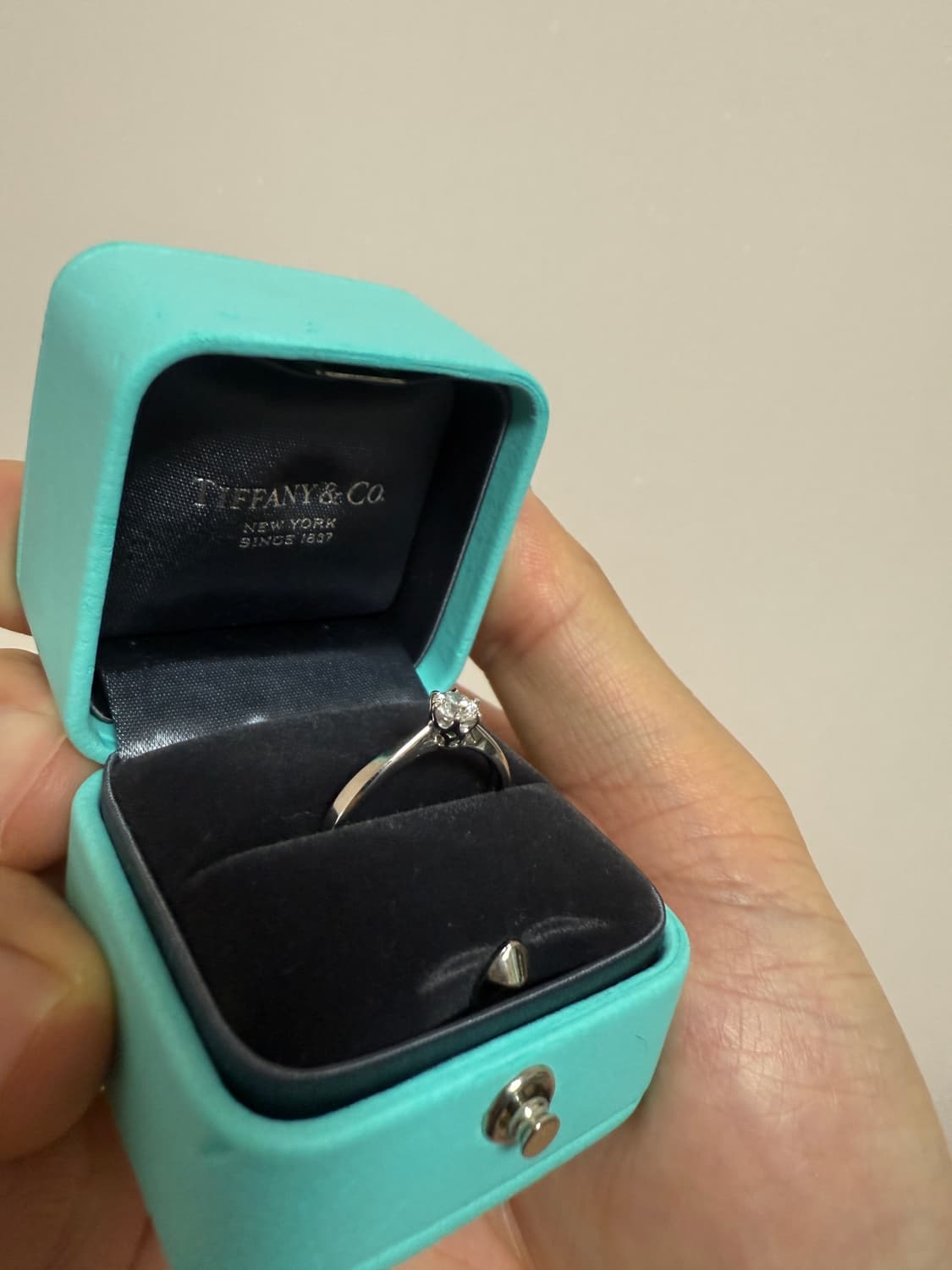 티파니앤코 반지 하모니 라운드 다이아 링  상품이미지2