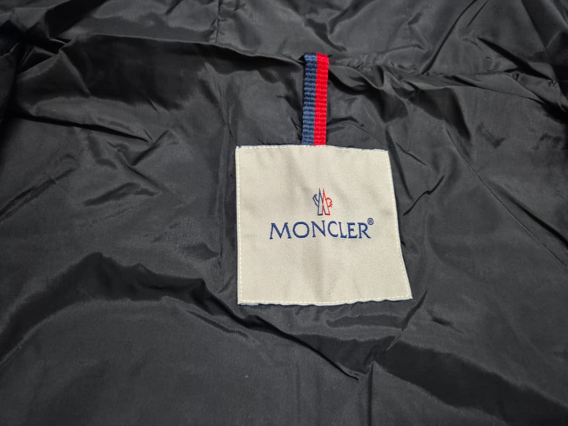 몽클레어 바람막이 상품이미지5