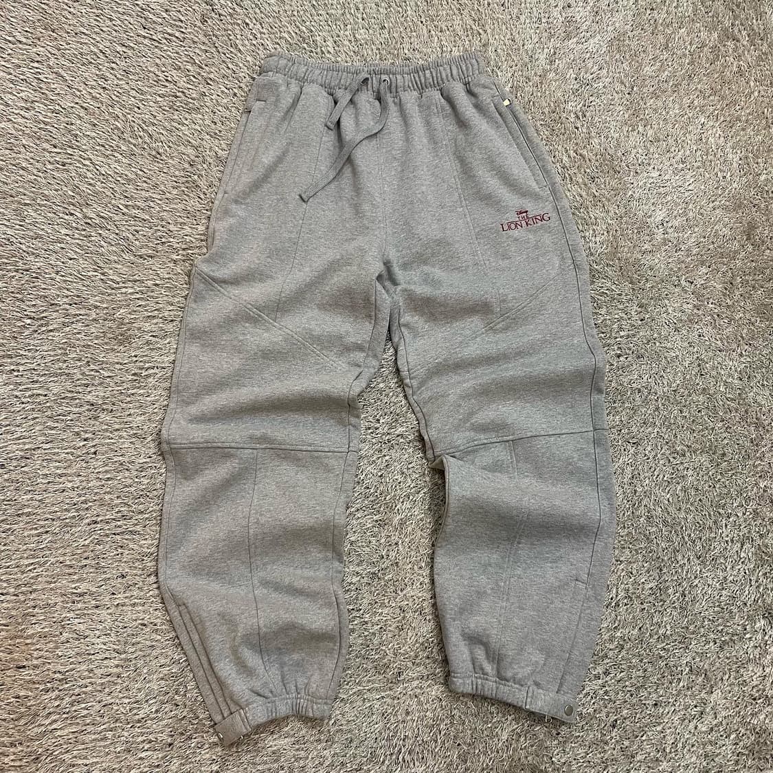 메종미네드 디즈니 라이온킹 조거팬츠 상품이미지2