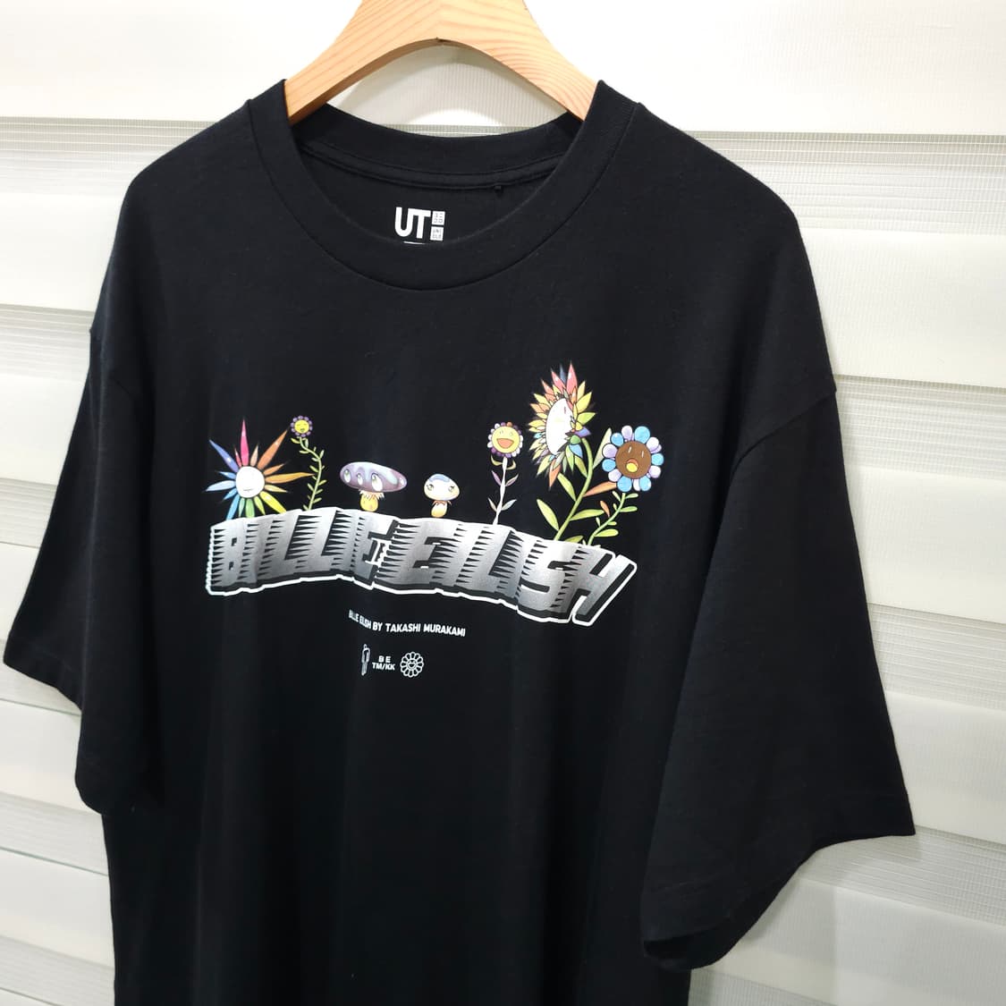 유니클로 빌리 아일리시x무라카미 타카시 반팔티- XL 상품이미지2