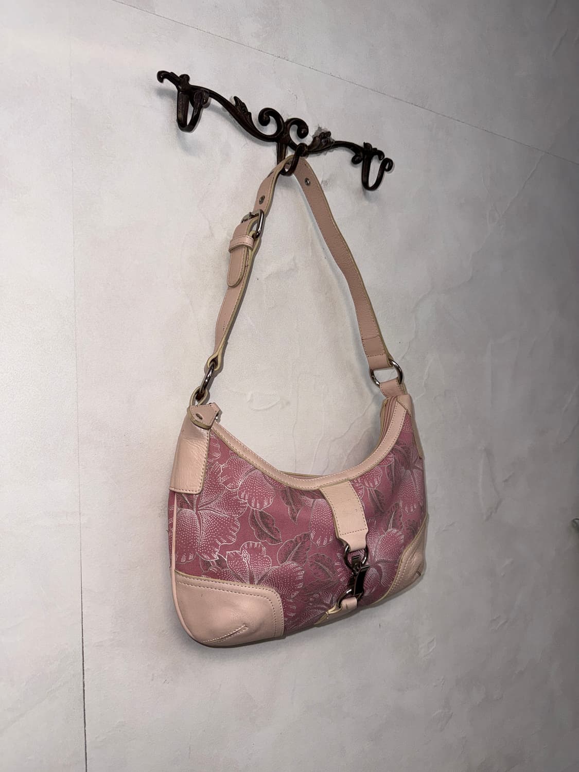 Ecole de Paris pink flower buckle 숄더백 상품이미지2