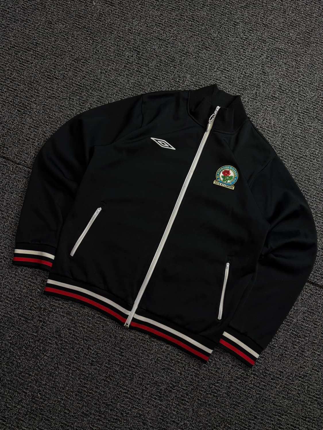 00s 엄브로 블랙번fc 레트로 트랙탑 져지 1833 상품이미지1