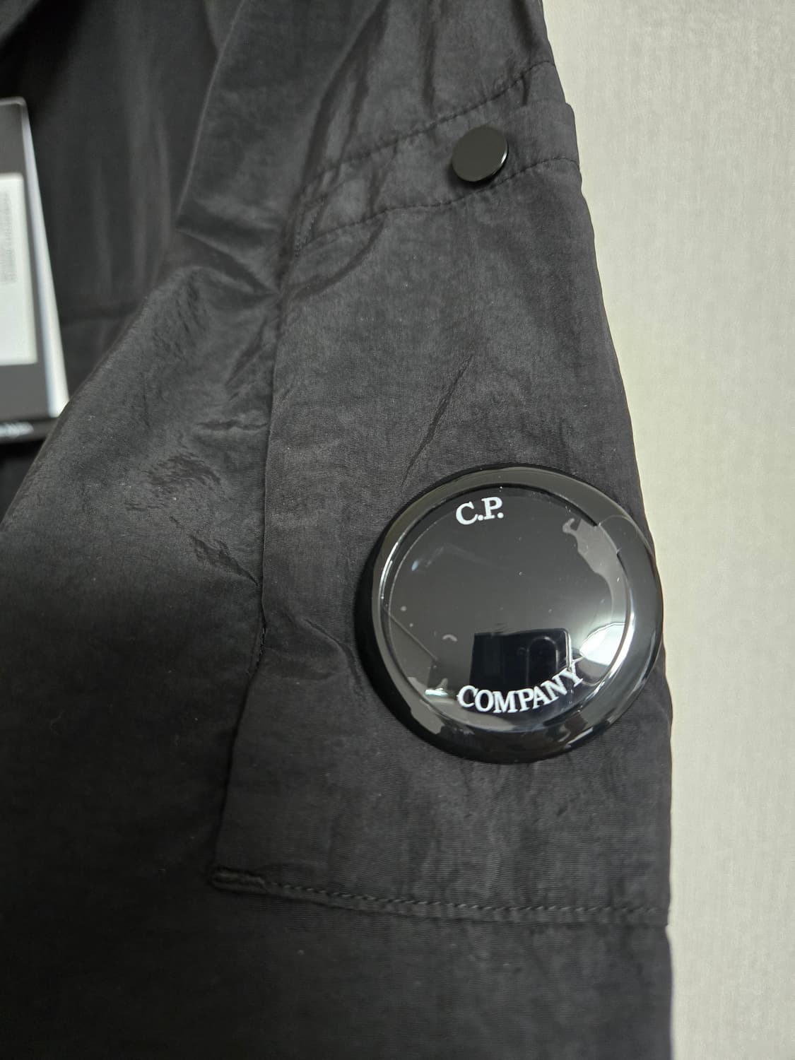 CP컴퍼니 새상품 플래트 나일론 오버셔츠 블랙 M 사이즈 상품이미지3