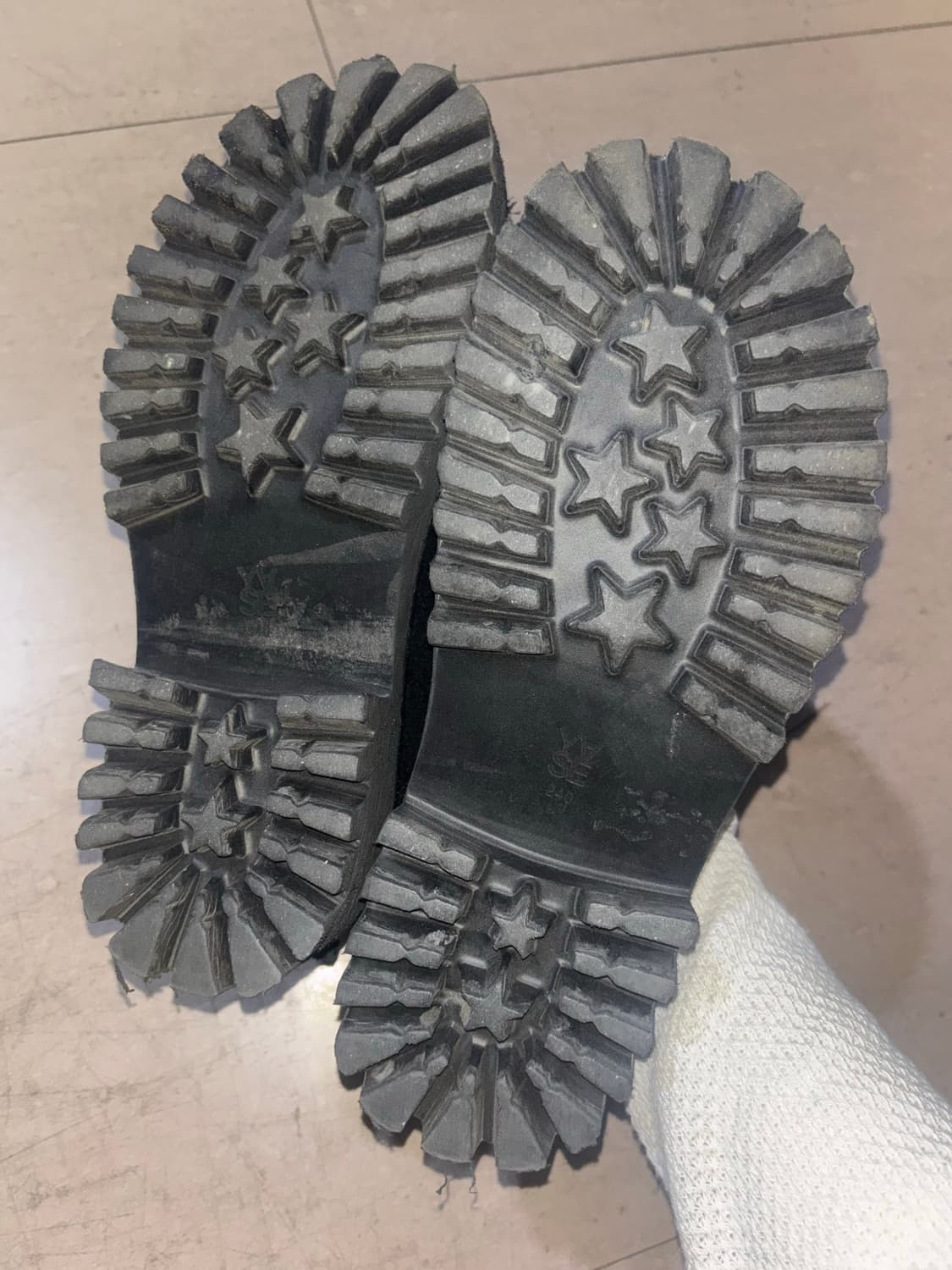 야세X플리즈프로젝트 노바 클로그 블랙 상품이미지3