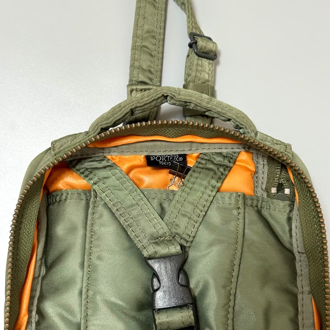 요시다포터(Porter) 탱커 스퀘어 숄더백 상품이미지9