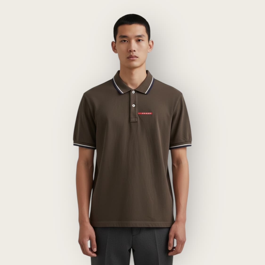 100/ 프라다 레드탭 로고 PK 반팔 상품이미지1