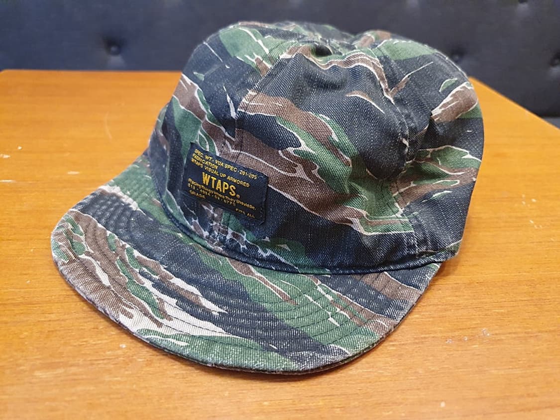 더블탭스 17 시즌 A-3 타이거 카모 상품이미지1