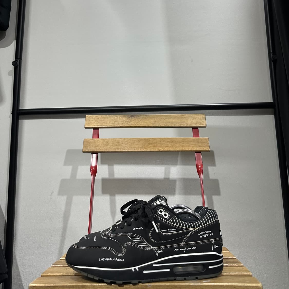 270) 나이키 운동화 남성 에어맥스 1 팅커 스케치 투 셸프 블랙 상품이미지2