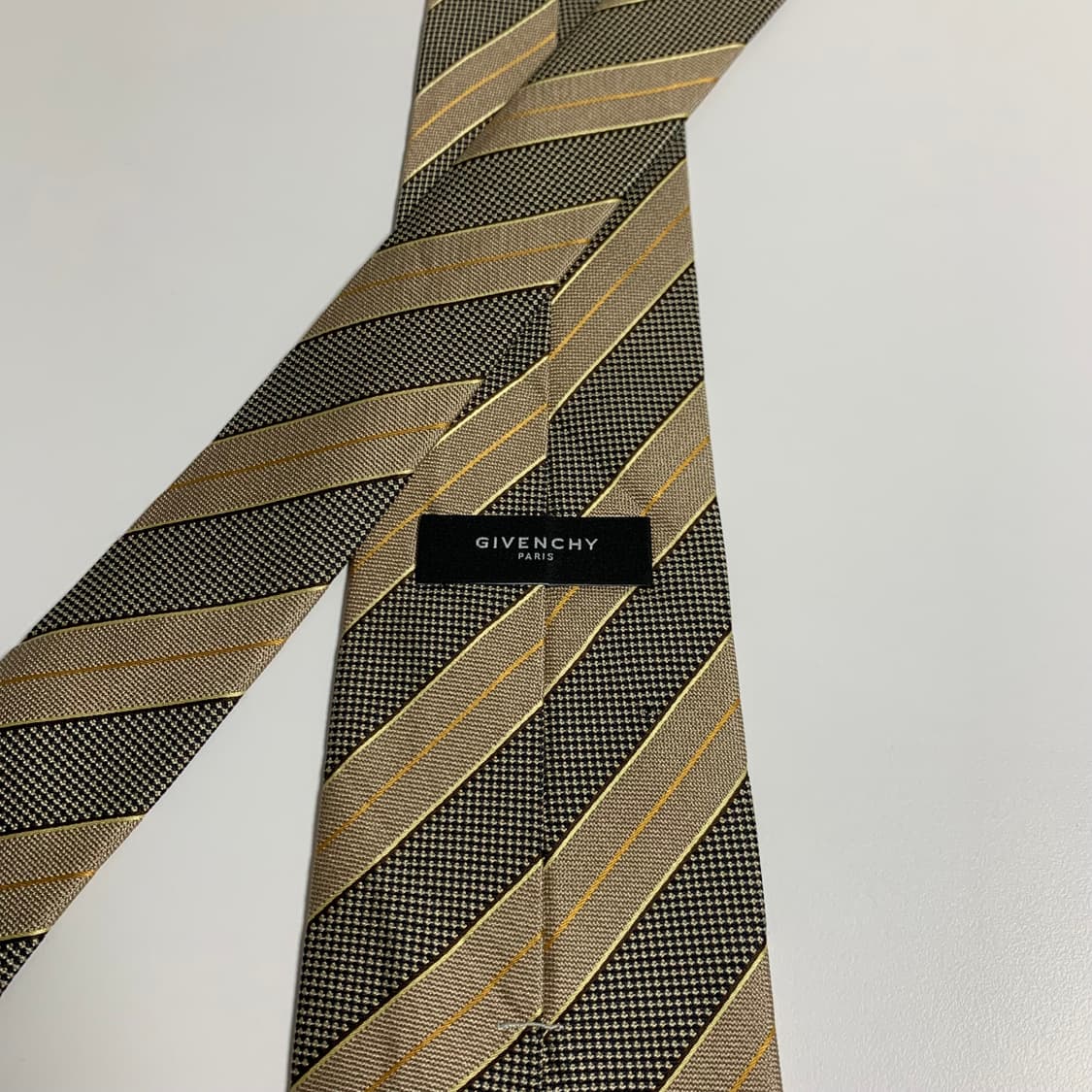 지방시(GIVENCHY) 명품 레지멘탈 클래식넥타이 신형라벨 A등급 상품이미지5