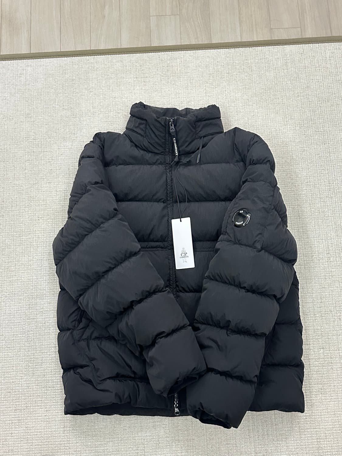 cp컴퍼니 에코 크롬r 다운 패딩 상품이미지1