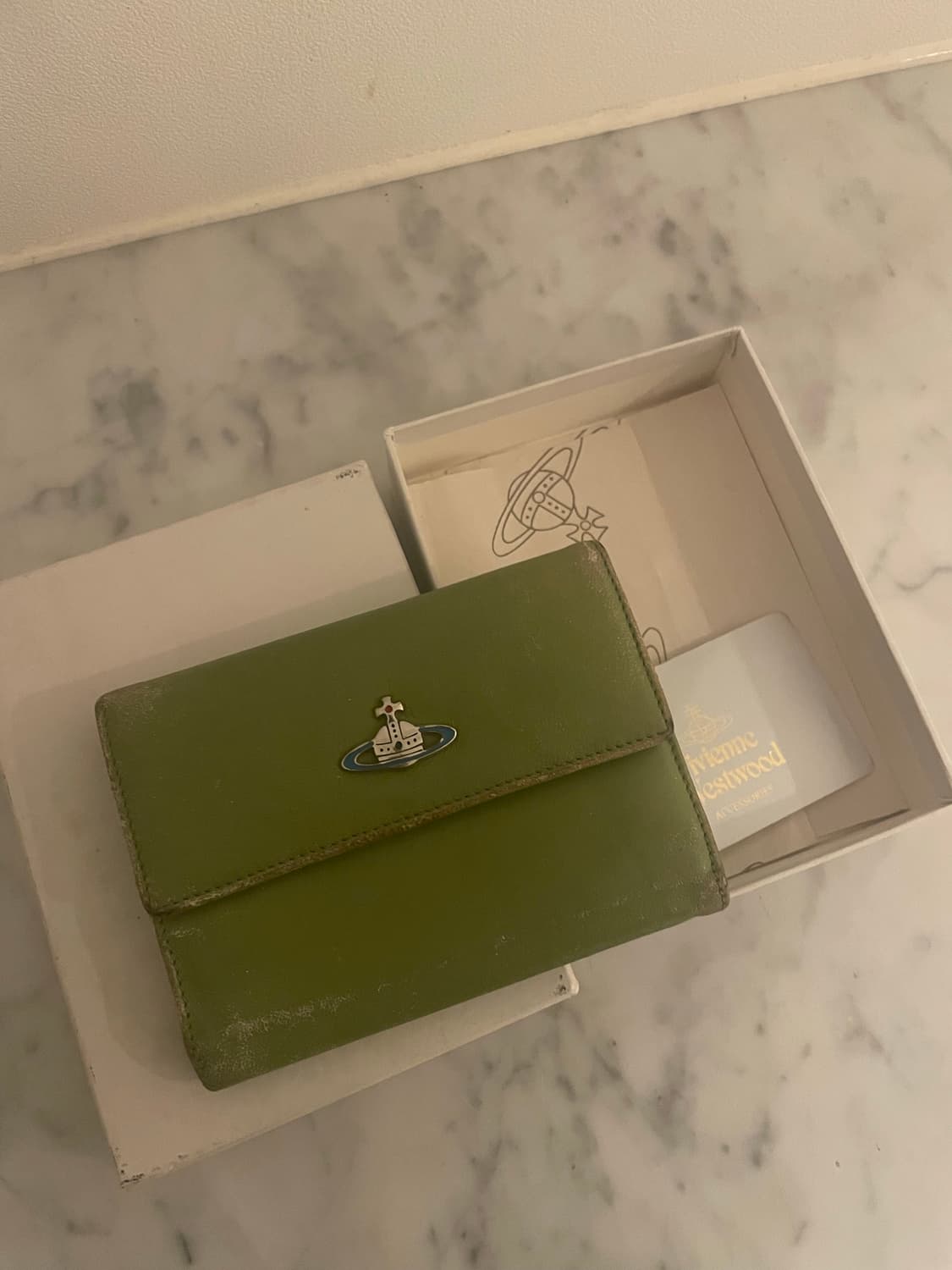 비비안웨스트우드 올리브 지갑🫒🫒 상품이미지1