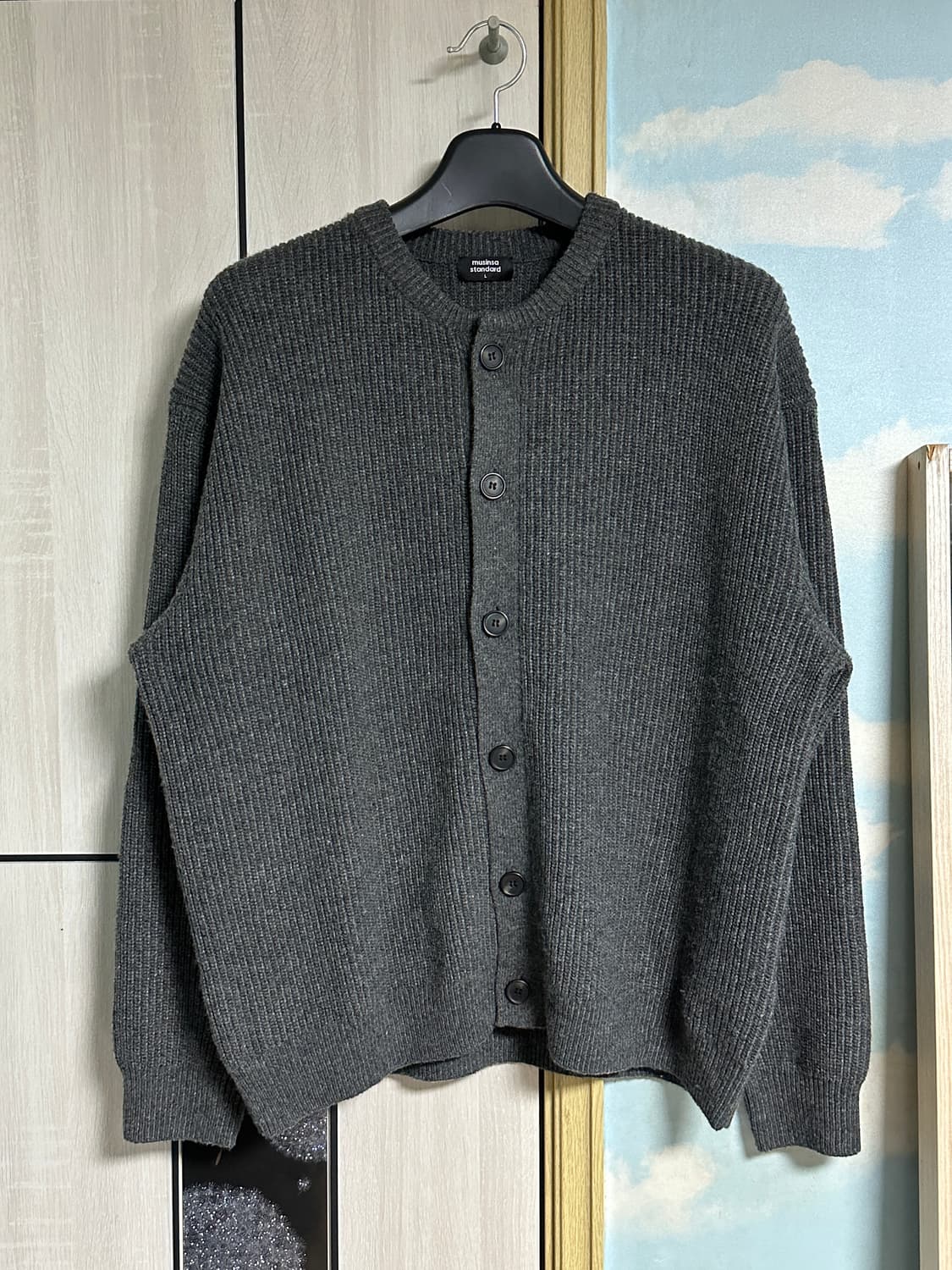 (L) 무탠다드 릴렉스드 리브드 라운드 넥 가디건 [미디엄 그레이] 상품이미지2