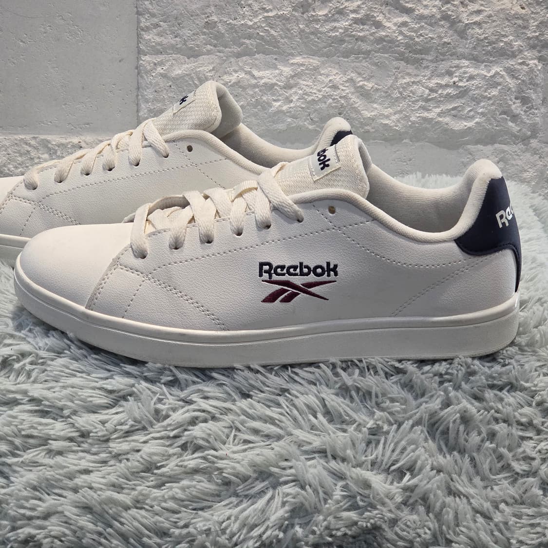 3w-18:리복 클래식 로우 화이트 네이비 265cm-거의새거 상품이미지2