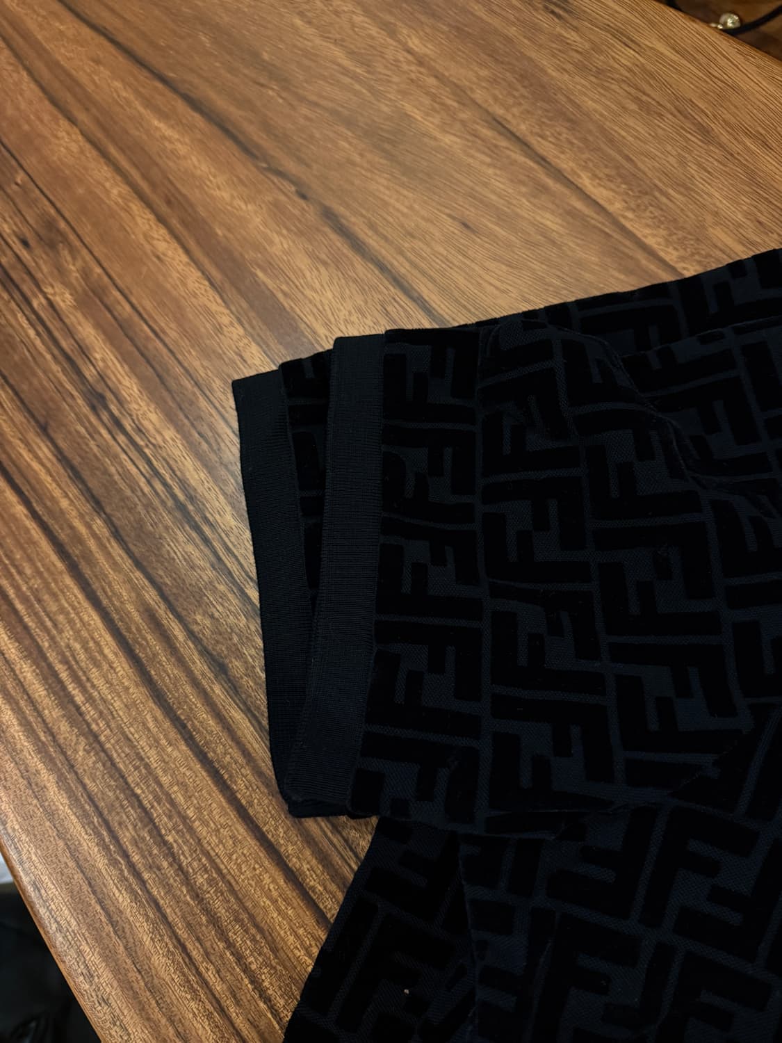 펜디 FF로고 폴로 티셔츠 XL 상품이미지5