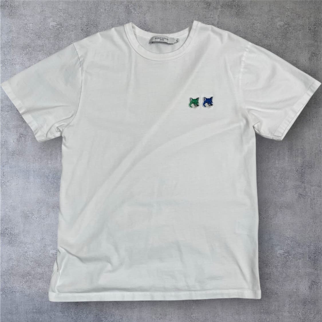 메종키츠네 화이트 더블 모노크롬 폭스헤드 패치 반팔 티셔츠 M 상품이미지1