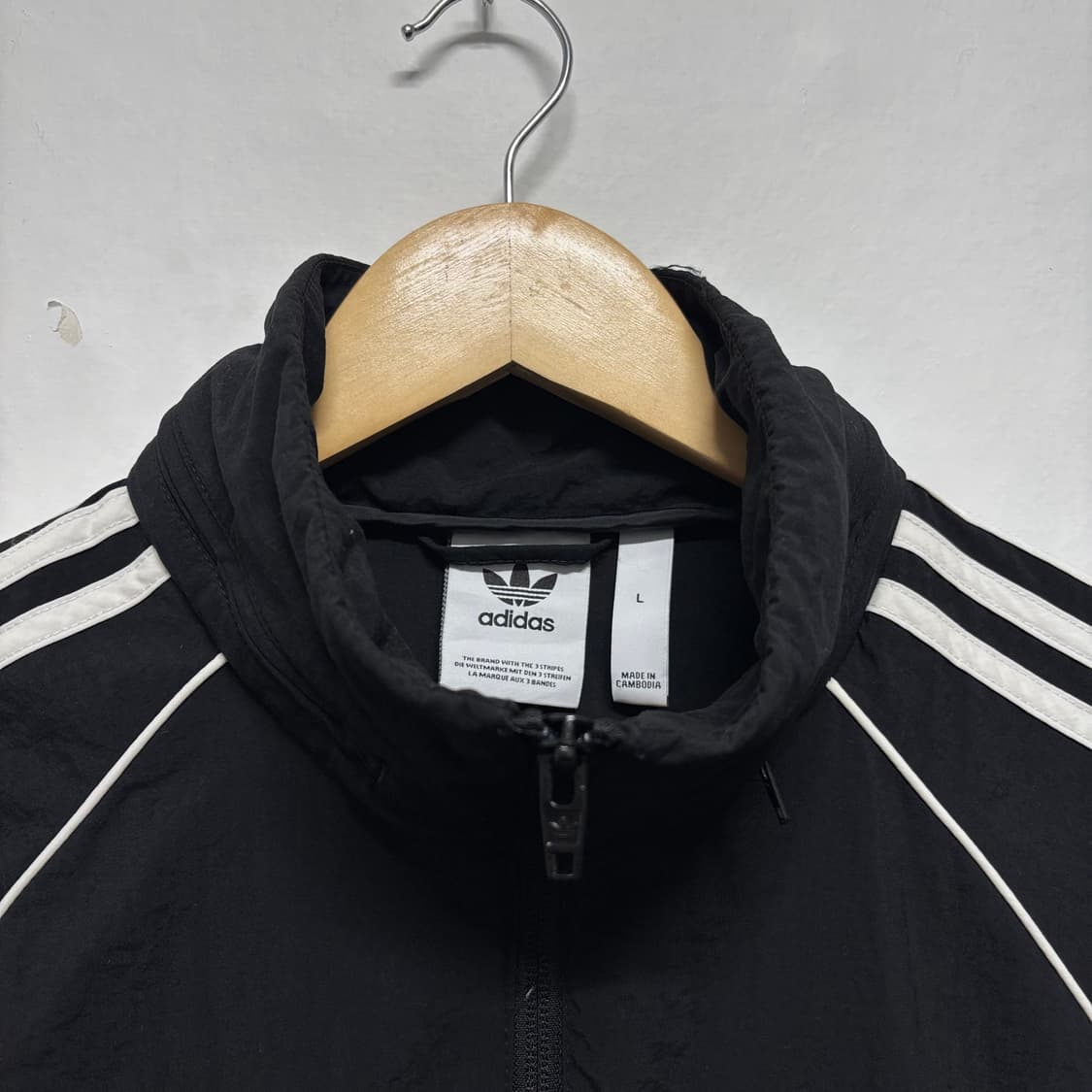 아디다스 블랙 삼선 투웨이 바람막이 상품이미지3