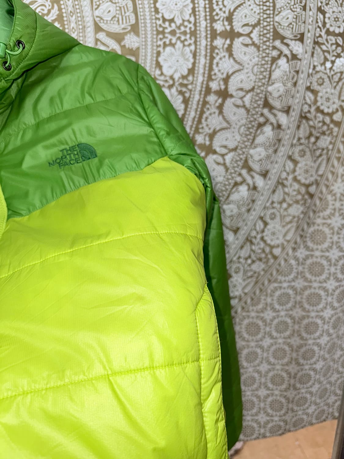 노스페이스 라임 배색 패딩  상품이미지6
