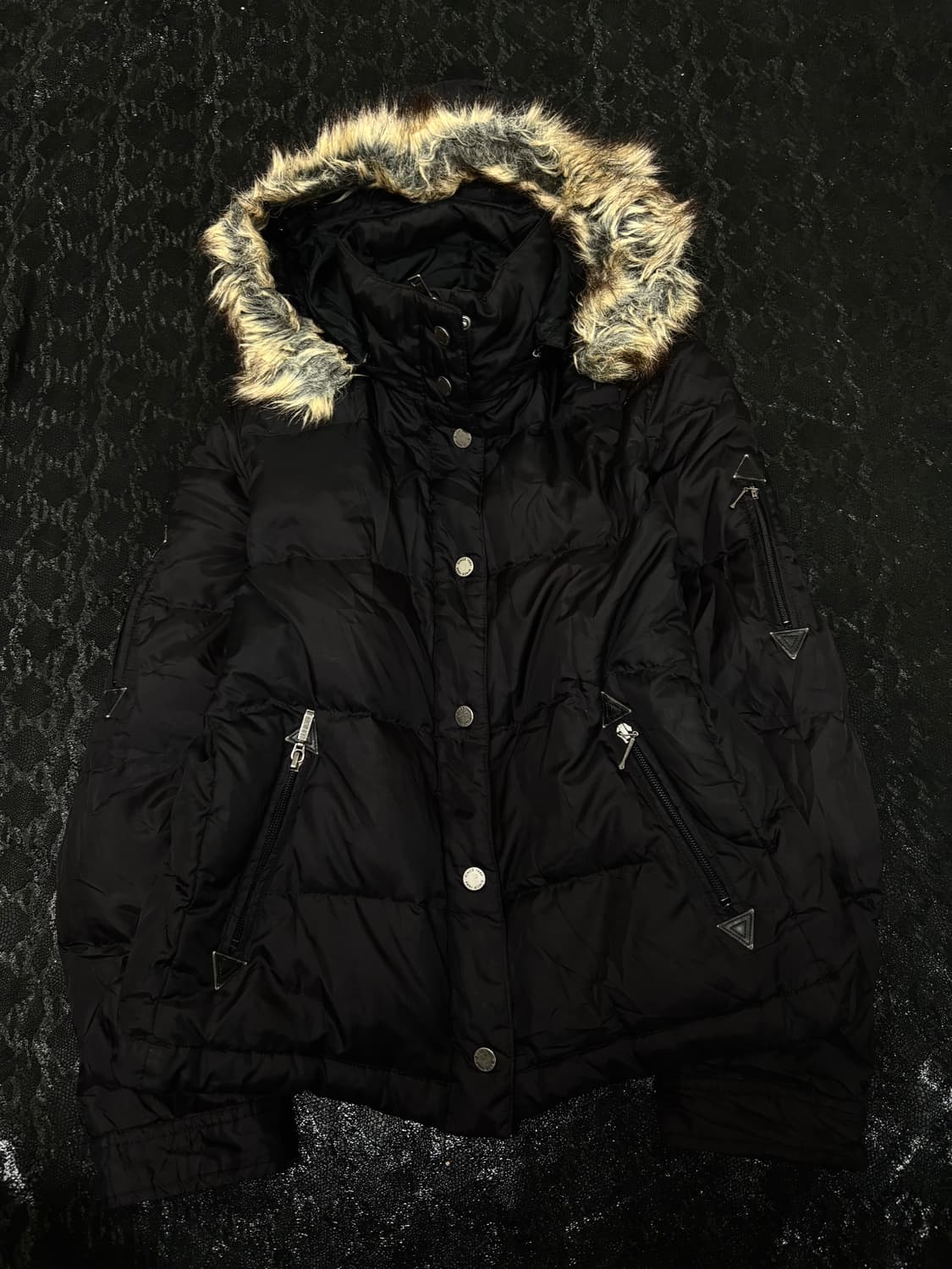 “Vintage” Y2K Mood Black Fur Padding 상품이미지4