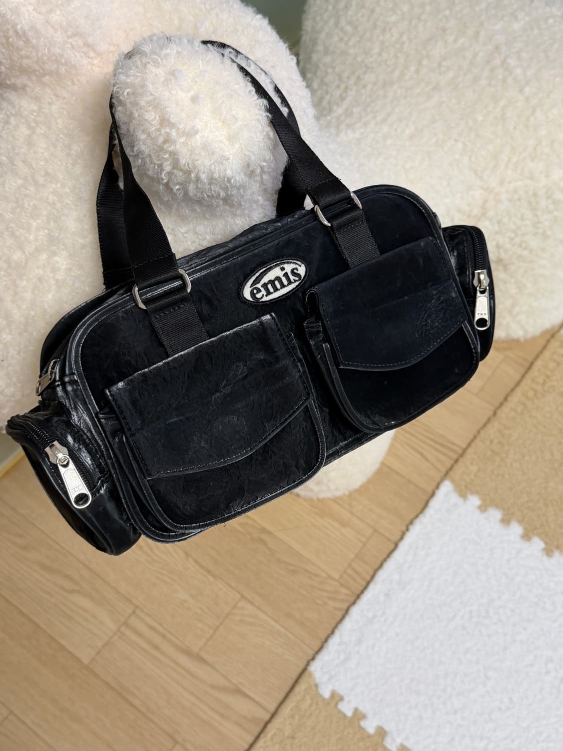 이미스 멀티 포켓 호보백 블랙 상품이미지4