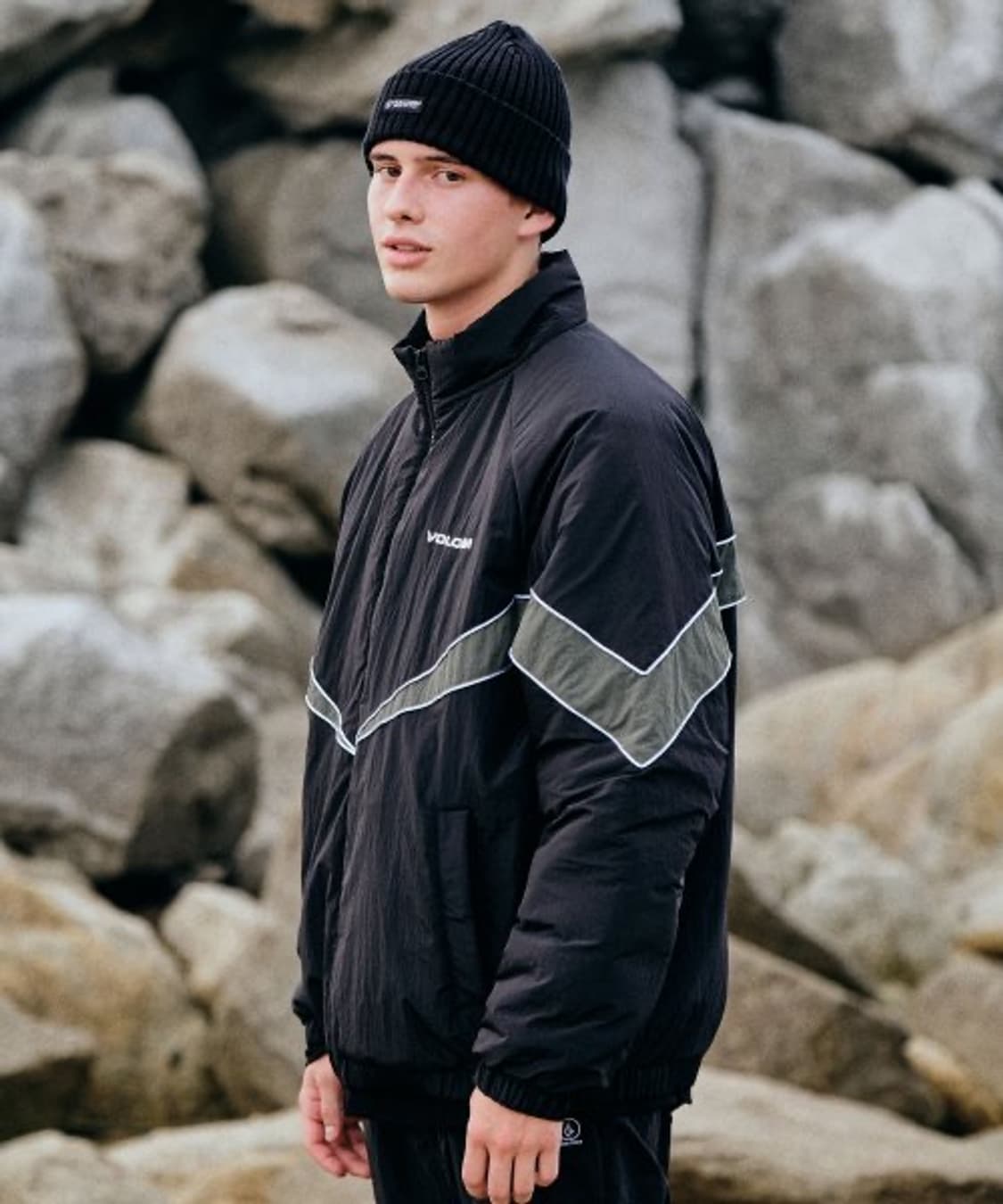 볼컴 립스탑 패딩 상품이미지1