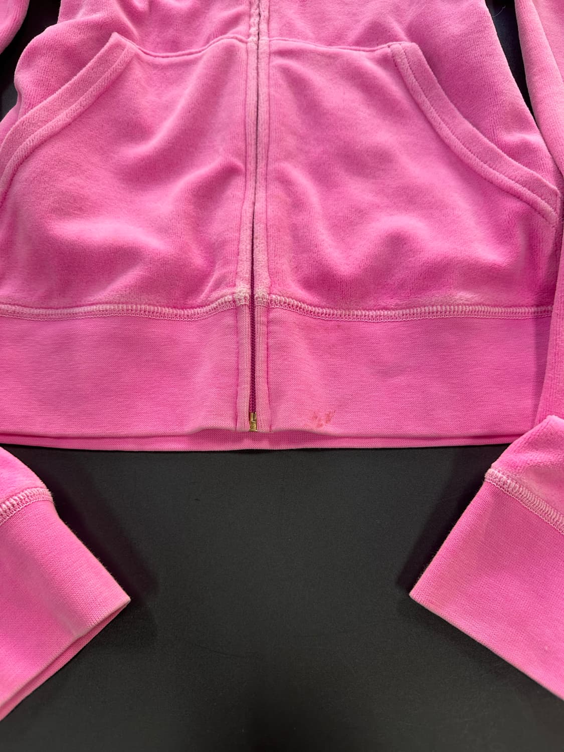 쥬시꾸뛰르 플러피로고 벨루어 후드집업 핑크 상품이미지6