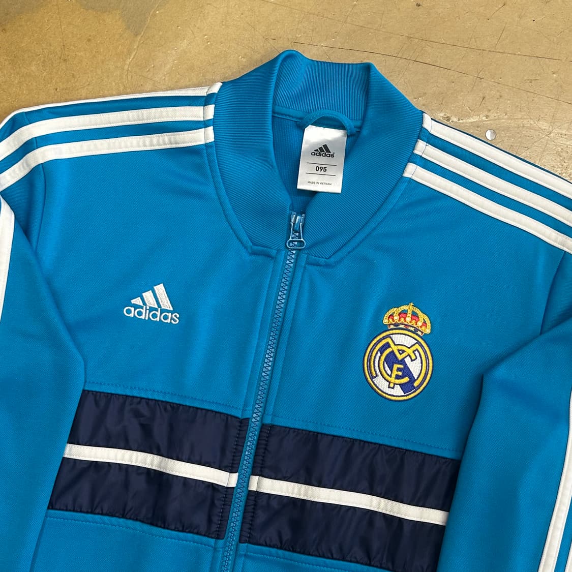 95 아디다스 레알마드리드 스카이블루 트랙탑 상품이미지1