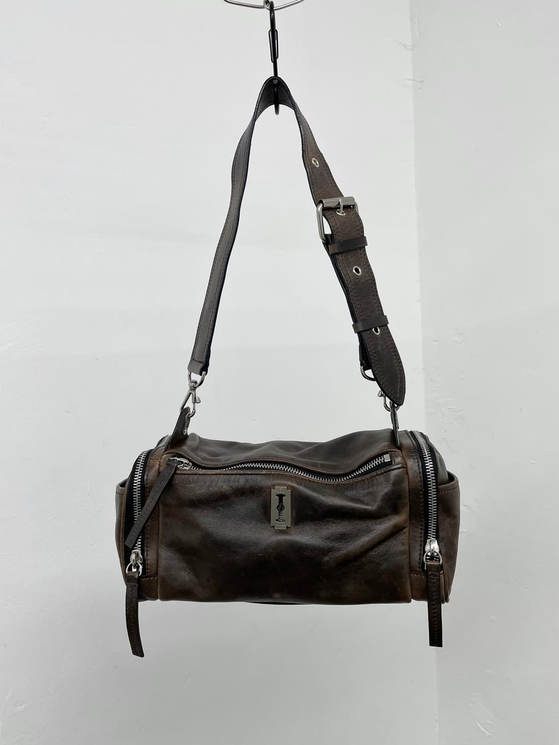 분크 퍼펙 멀티 포켓 숄더 스몰 브라운 상품이미지1