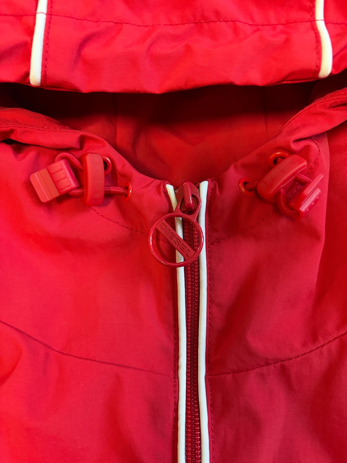 디젤 콘트라스트 파이핑 바람막이 레드 M 상품이미지4