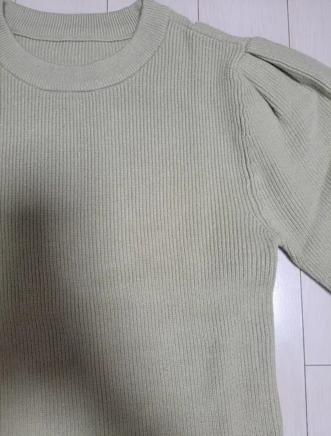 급처새상품!SOUP숲 어깨셔링 니트스웨터 레니본st오즈세컨st오브제st 상품이미지3