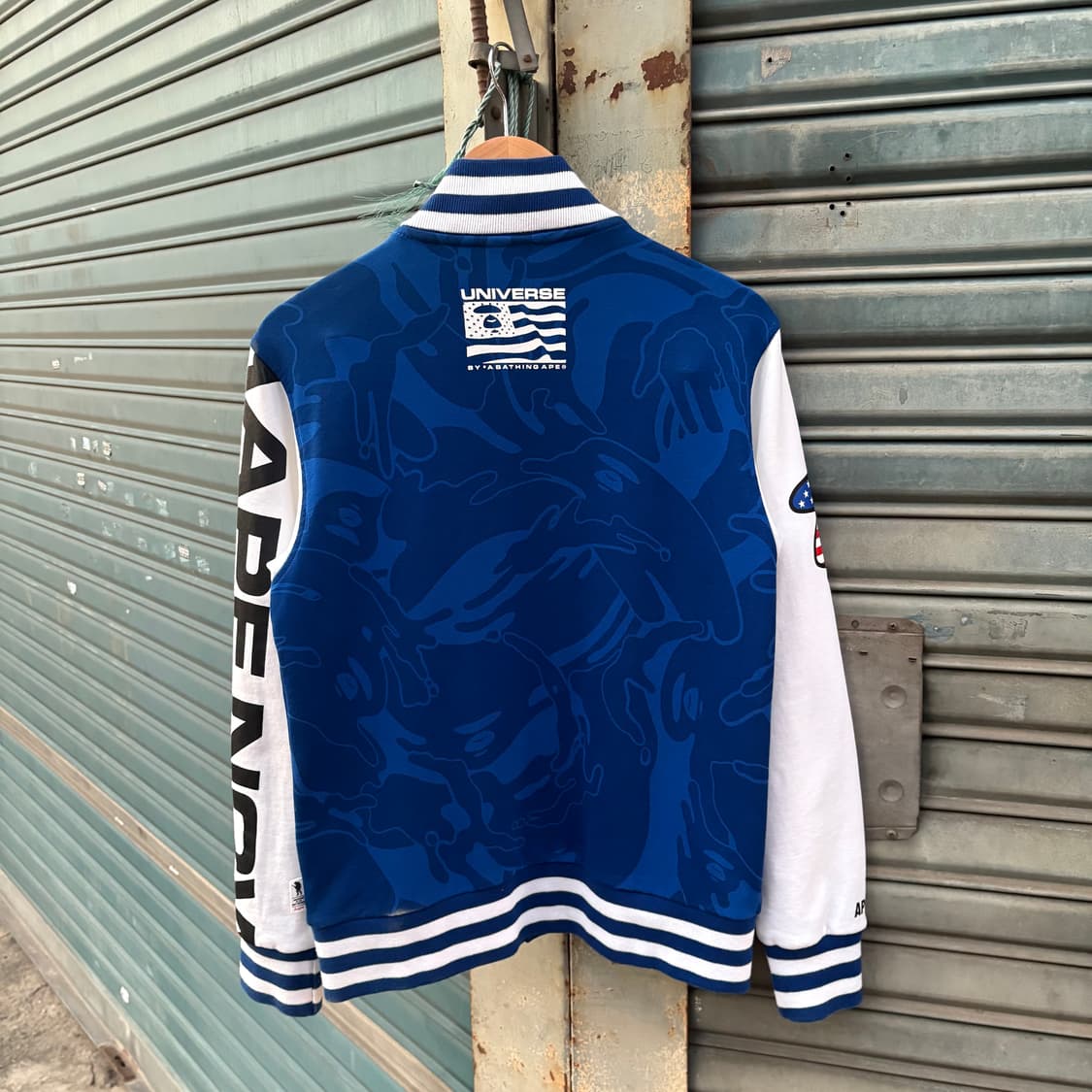 에이프 by 베이프 블루 스웻 바시티 자켓 상품이미지7