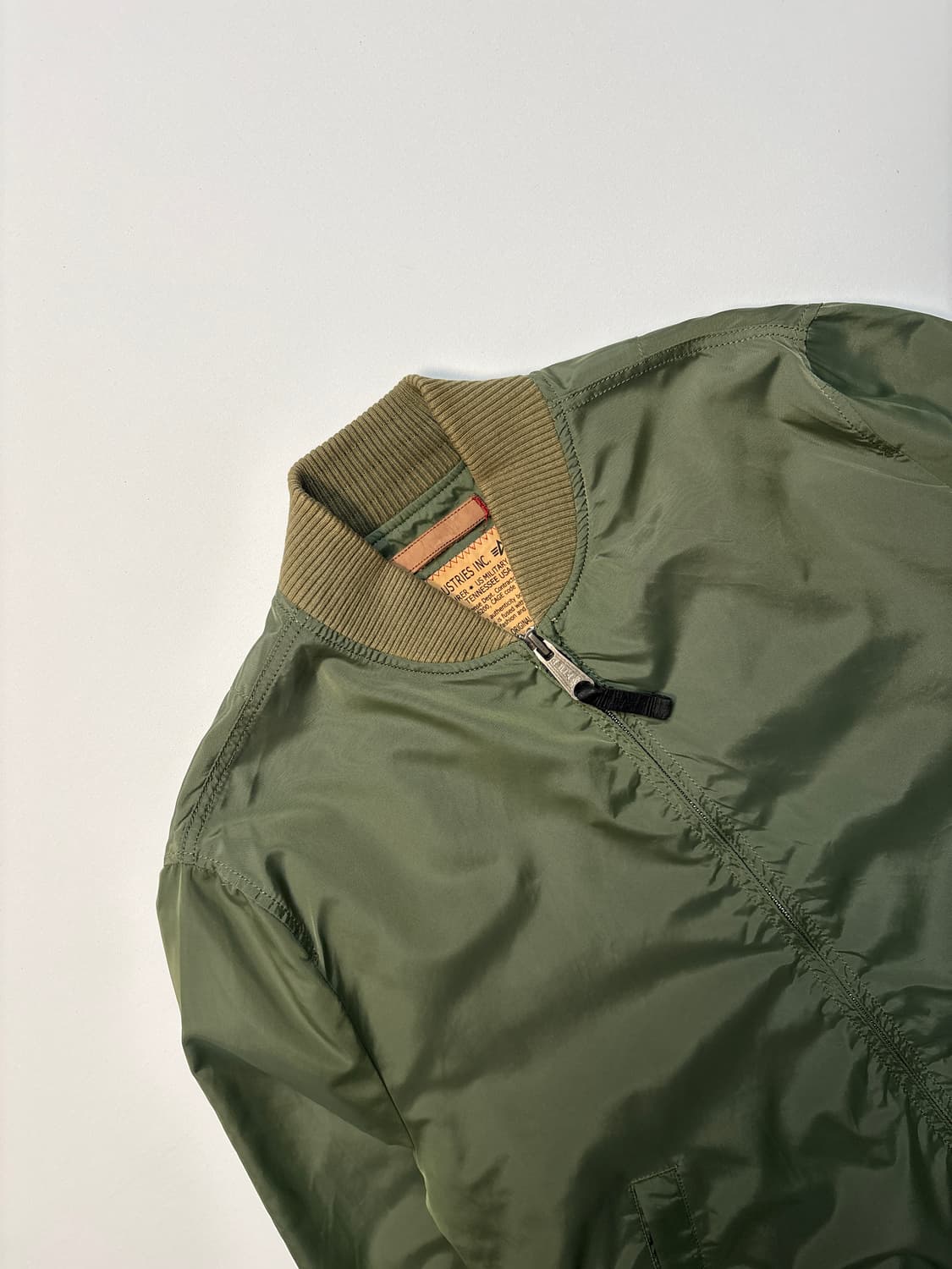 [L] 알파인더스트리 MA-1 카키 상품이미지3