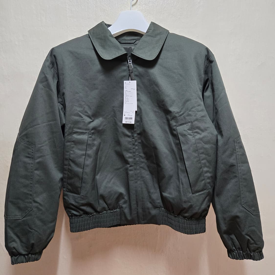 유니클로U 퍼프테크 쇼트블루종 상품이미지1