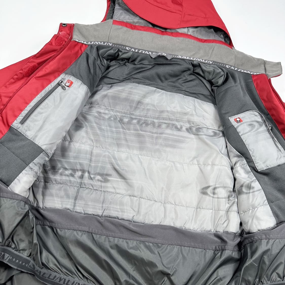 살로몬 레트로 풀오버 레드 투웨이 바람막이 점퍼 (M) 상품이미지9